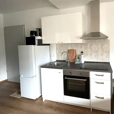 1-raum-wohnung Mit Balkon, Am Kurpark Am Gradierwerk * Schönebeck